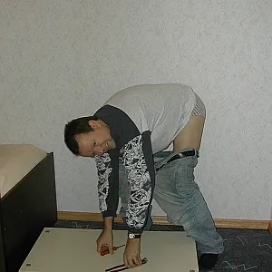 Schrank aufbauen 1/2 Galeriebild