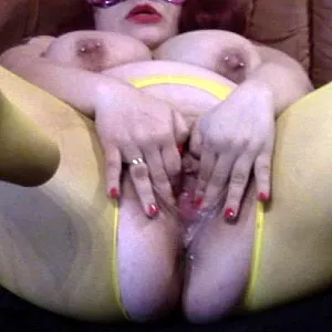 Squirtfick mit Dildo Galeriebild