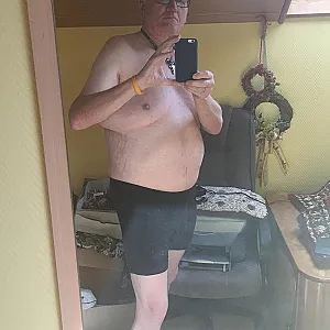 Current nude pics gallery image
