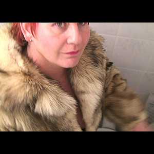 Secretly filmed in a fur coat gallery image