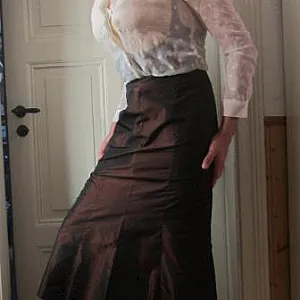 Allerlei , Miederwäsche , Bluse und Rock Galeriebild