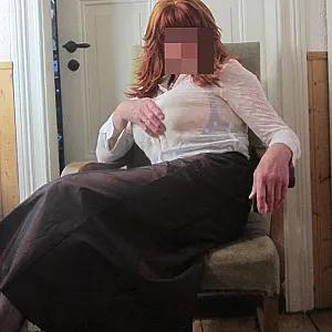 Allerlei , Miederwäsche , Bluse und Rock Galeriebild