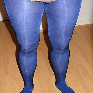 Mann in Strumpfhose Galeriebild