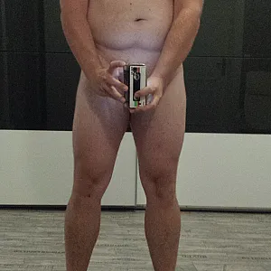 Me in full body view gallery image