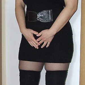 Meine geile Ehefrau zeigt es Euch Galeriebild