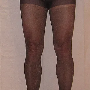 Nylons down 10 gallery image