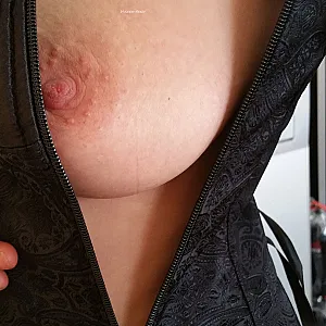 Schnür Korsage - Manchmal muss es eben eng sein Galeriebild