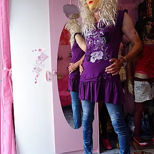 Girlies Kleid paßt. Galeriebild