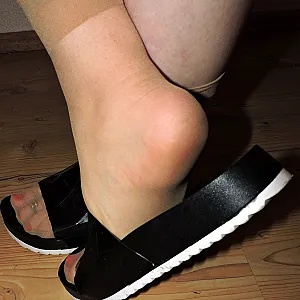Fotze,Titten mit Nylonsöckchen in Birkis Galeriebild