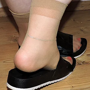 Fotze,Titten mit Nylonsöckchen in Birkis Galeriebild