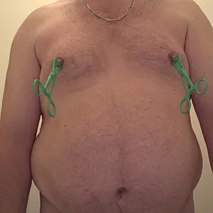 Nippelspiele in grün Galeriebild