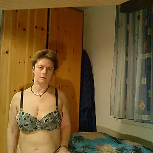 hot swisslady gallery image
