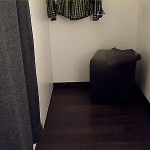 dressingroom gallery image