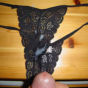 cum gallery image