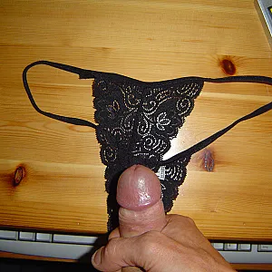 cum gallery image