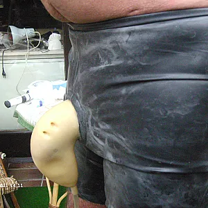 sexy rubberslip gallery image