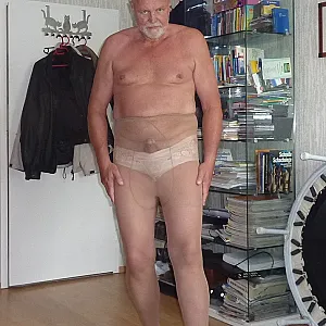 Strapse and nylons gallery image