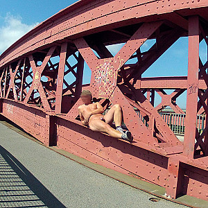 Sonnenbad auf der Brücke Galeriebild