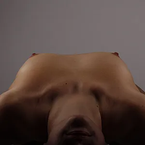 erotic photoshooting gallery image