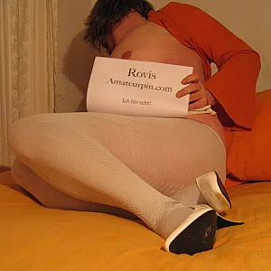 Das erste Bild von Rovis's Galerie - Ganz schmusig in Weiss