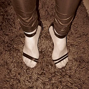 Heels + Ballerinas gallery image