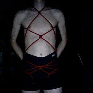 Playing with ropes.. Galeriebild