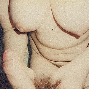 Möchte vielen Männern meinen nackten Körper zur Schau stellen und viele geile Briefe erhalten und senden Galeriebild