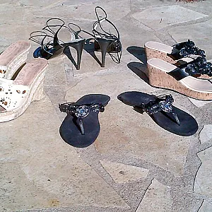Lady V 's summer shoes gallery image