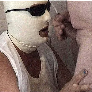 Peeing, sucking and jerking off part 2 gallery image