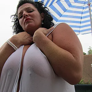First image of Emily-Lu's Gallery - Emily-lu wet look !