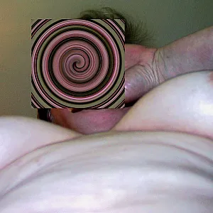 ihre brüste Galeriebild