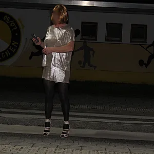 First image of vielsinnig_mg's Gallery - upskirt in the city