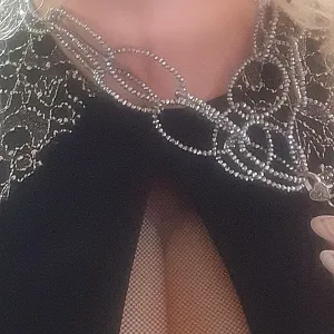 blondy gallery image