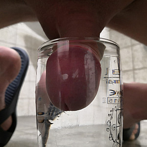 Das erste Bild von ankf's Galerie - Mein Schwanz Arsch und der Ganze Körper und die Eichel im Glass