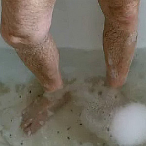 First Image Of Adamscock's Video - in the bathtub