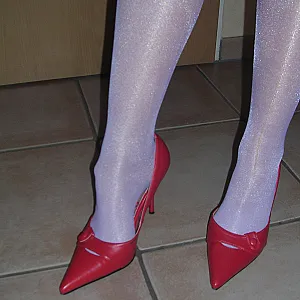 Strumpfhosen Stiefel und Kleider Schrank Galeriebild