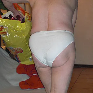 Im Kleid der Nacbarin Galeriebild