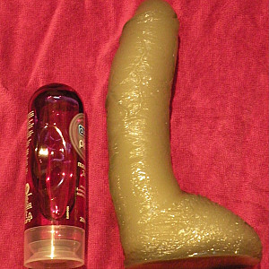 Das erste Bild von zxk's Galerie - new dildo 25 cm x 5.7 diameter