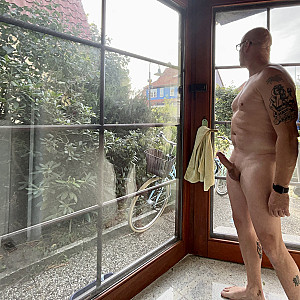 First image of TS55's Gallery - presenting my dick