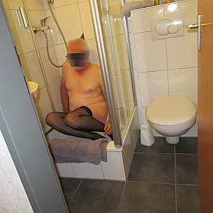 Sklave im Hotelzimmer 13 Galeriebild
