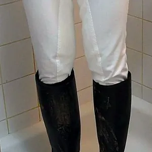 rainy gallery image