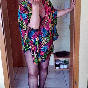 sunday I make him horney in nylons gallery image
