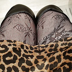 overknees gallery image