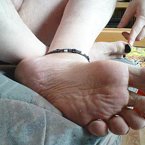 my feets gallery image