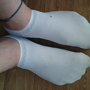 First image of nylonjunge's Gallery - white sneaker socks