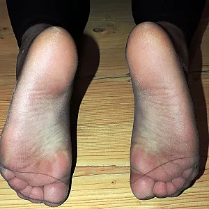 Zeigegeil Titten Arsch Fotze in Leggins Galeriebild