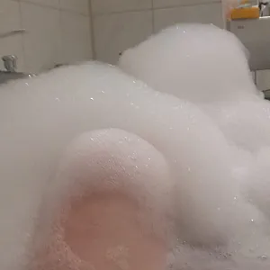 Sie beim baden Galeriebild