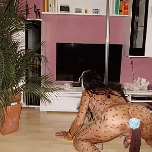 ICH WILL GEFICKT WERDEN GEFÄLLT EUCH MEIN OUTFIT DANN SCHREIBT MIR Galeriebild