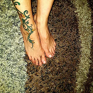 my feets gallery image