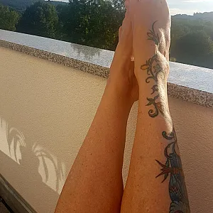 my feets gallery image